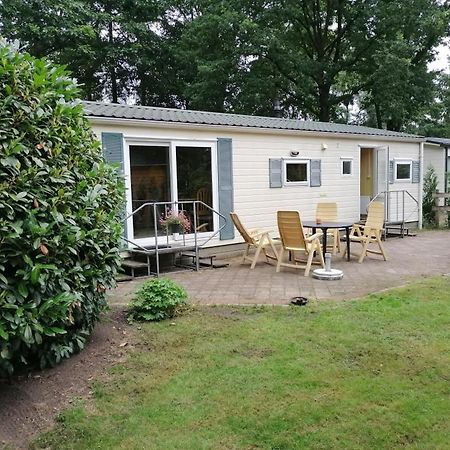 Chalet 4-6 Personen Epe F15 Van Alle Gemakken Voorzien Max Aantal Volwassen Personen Bedraagt 4 Extérieur photo