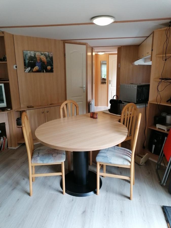 Chalet 4-6 Personen Epe F15 Van Alle Gemakken Voorzien Max Aantal Volwassen Personen Bedraagt 4 Extérieur photo
